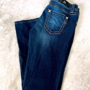 Miss Me Jeans • Mid-Rise •Size 32
